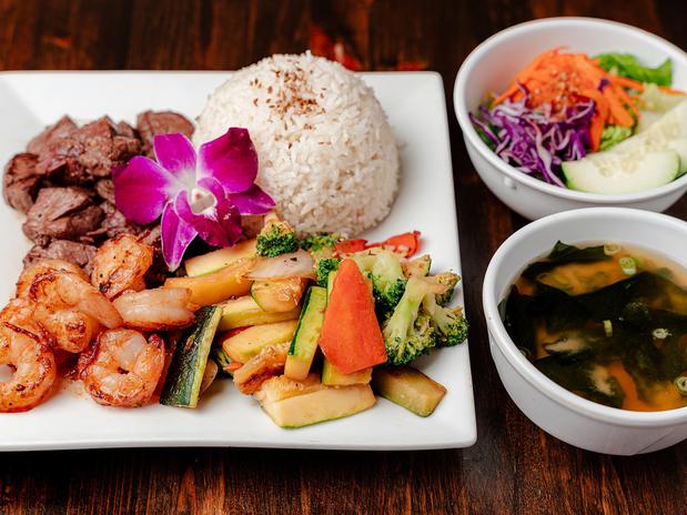 Images Wakatobi Japanese Grill Hibachi and Sushi