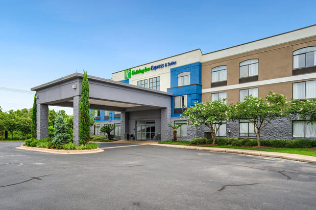 Images Holiday Inn Express & Suites Mobile – I-65 by IHG
