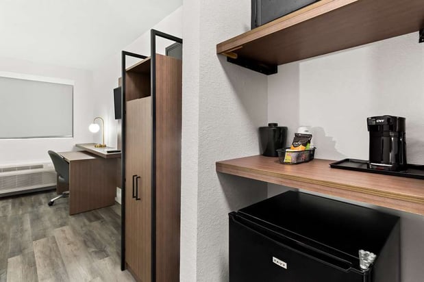 Images SureStay by Best Western Groves