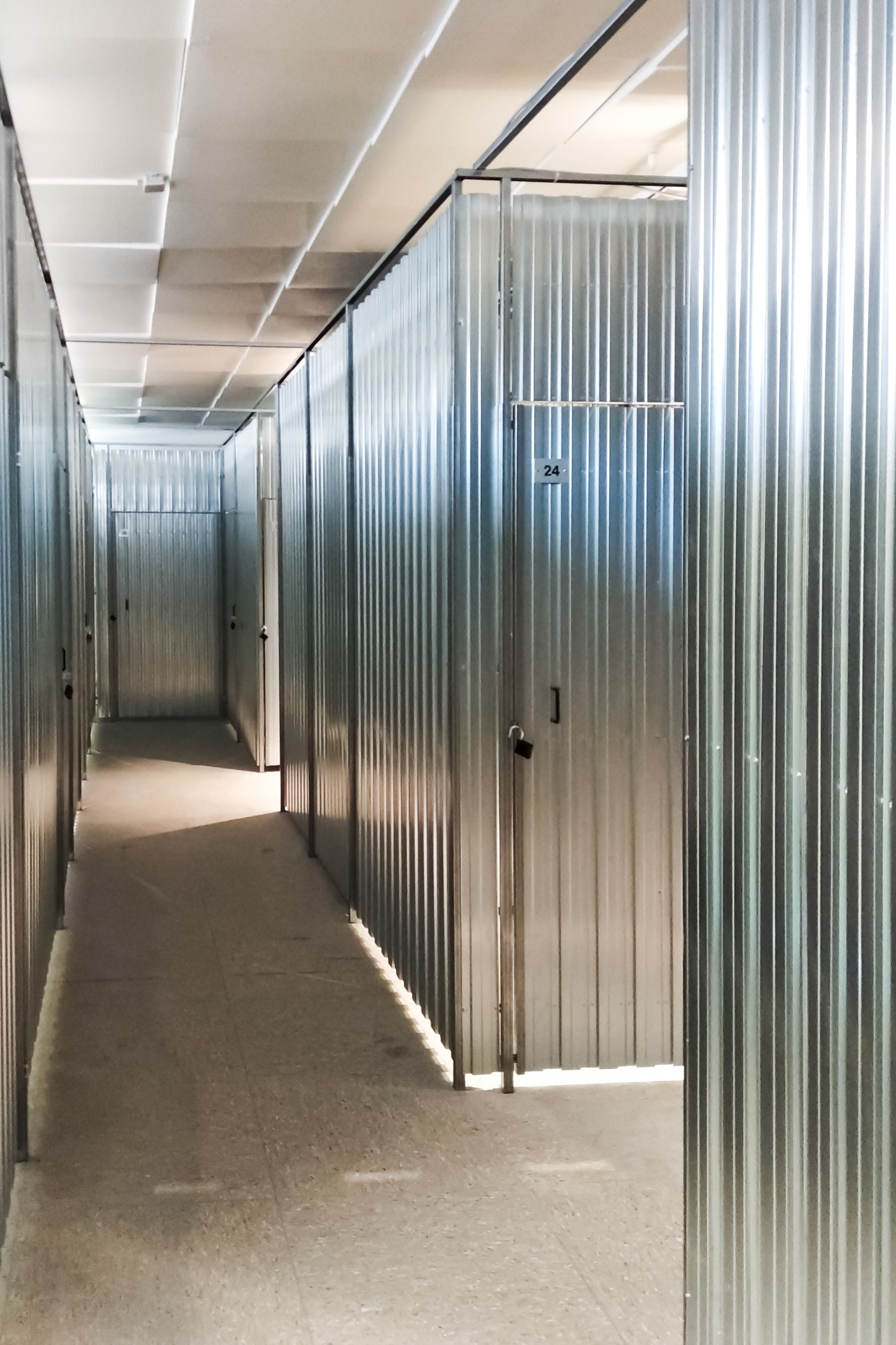 Storebox - Dein Lager nebenan, Pradler Straße 77 in Innsbruck