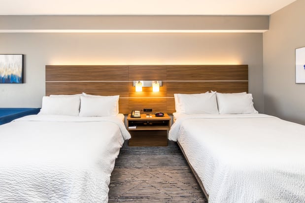 Images Holiday Inn Express & Suites Louisville Downtown by IHG