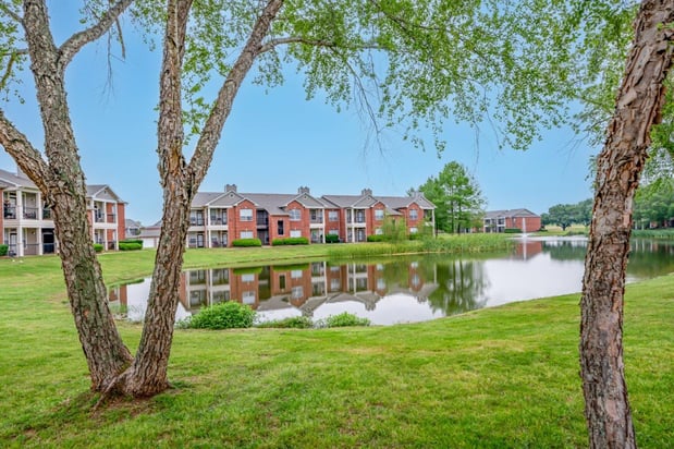 Images Champion Lake Apartment Homes