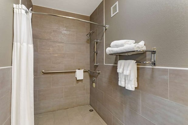 Images Best Western Plus Bowling Green