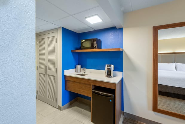 Images Holiday Inn Express State College @Williamsburg Square by IHG
