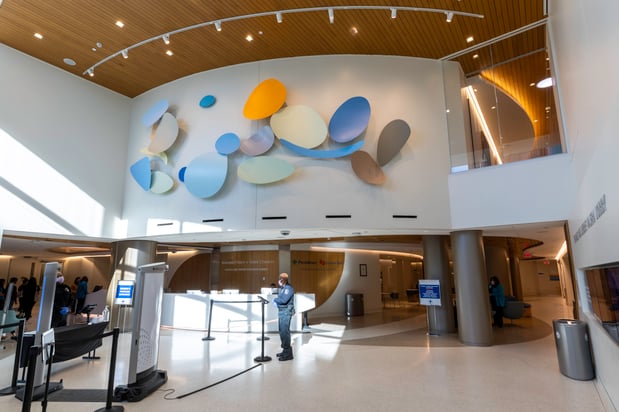 Images Providence Cedars-Sinai Tarzana Medical Center