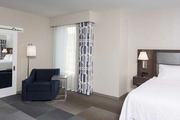 Images Hampton  Inn & Suites Indianapolis-Keystone