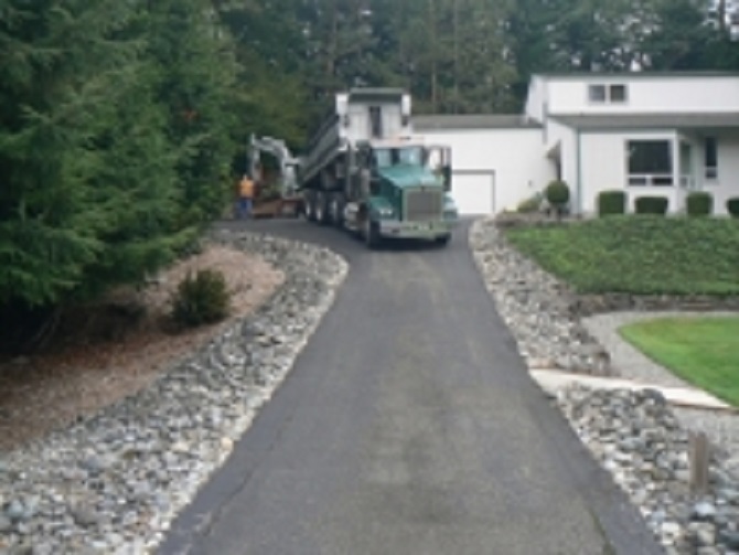 Images Lakeridge Paving Co LLC