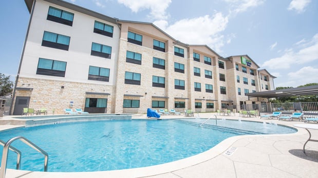 Images Holiday Inn Express & Suites Dripping Springs - Austin Area by IHG