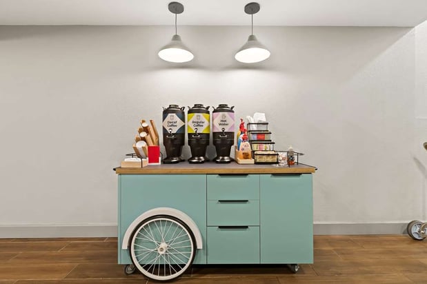 Images Spark by Hilton Wichita East