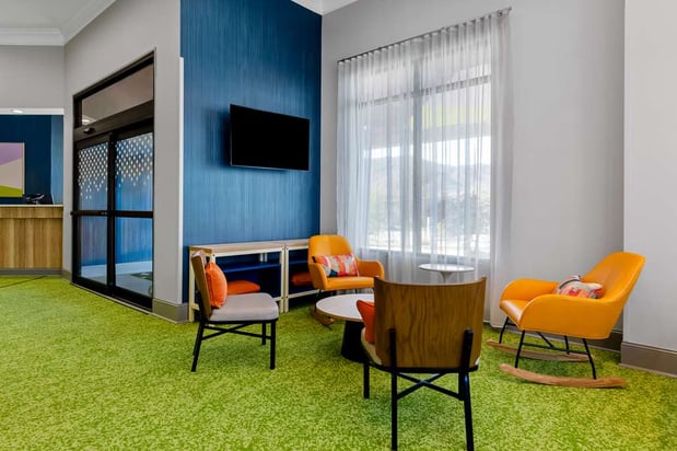 Images Spark by Hilton Daleville Roanoke North