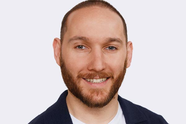Lorenzo Martinelli, Retail Partner in our Tsawwassen Shopping Centre store