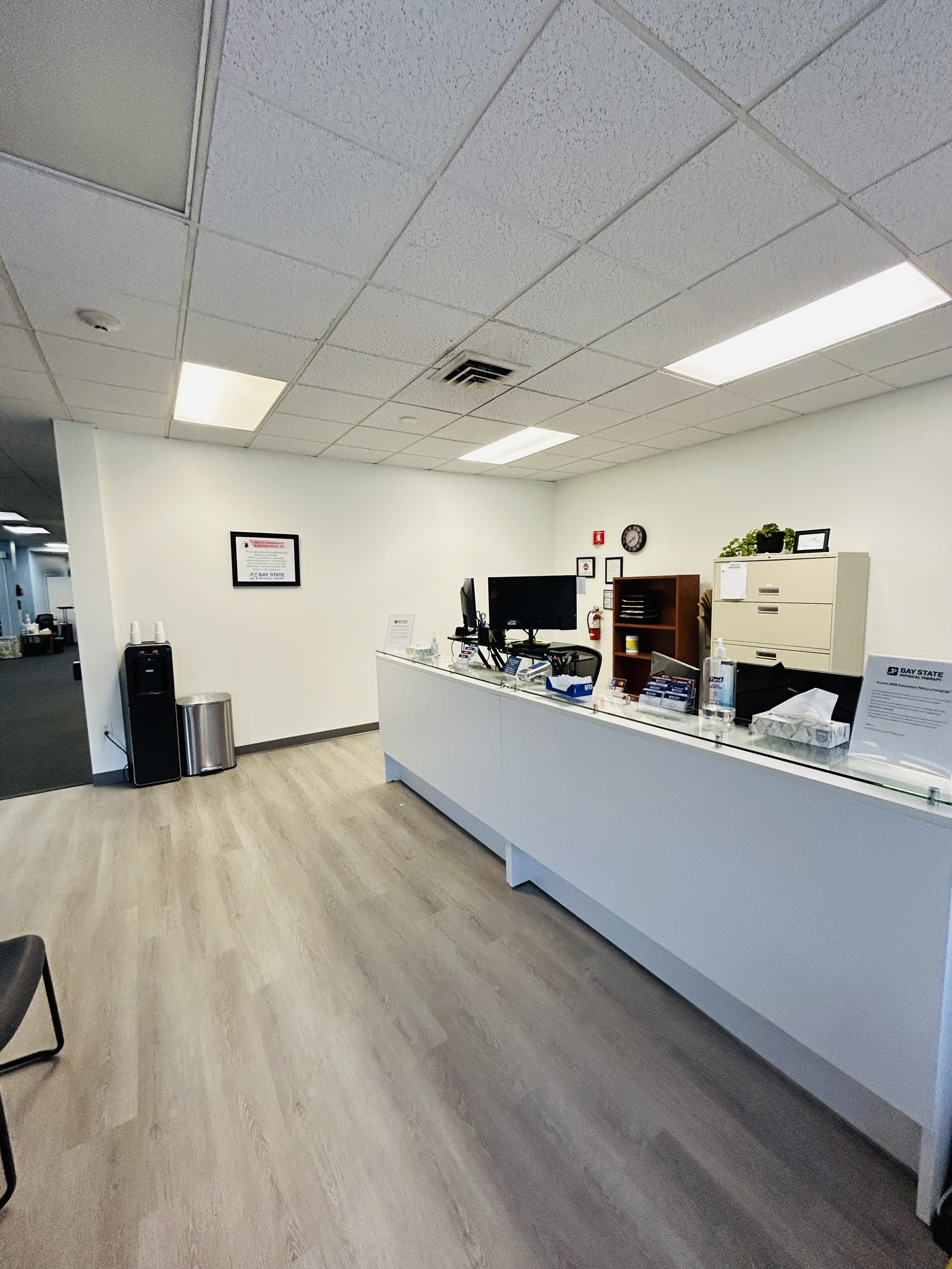 Front Desk Area/Lobby