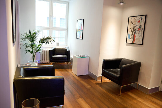 Chiropraktik & Osteopathie München | Dr. Thiele, Weinstraße 4 in München