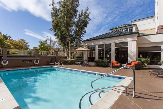 Images Hilton Garden Inn San Mateo