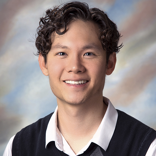 Weiyi Le - Blue Ash, OH - Family Medicine