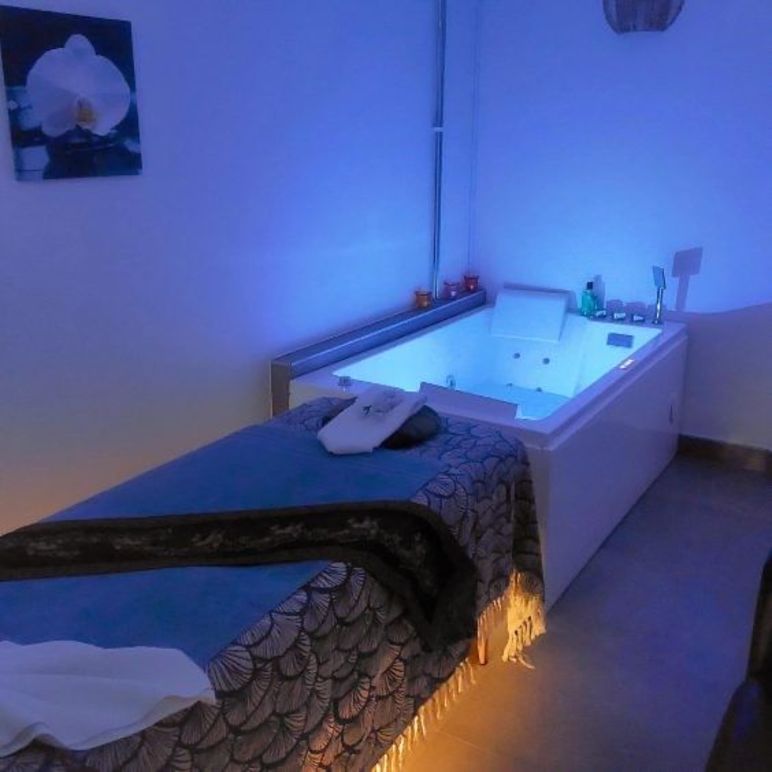 Images SUAI MASSAGE - Thaimassage Gävle