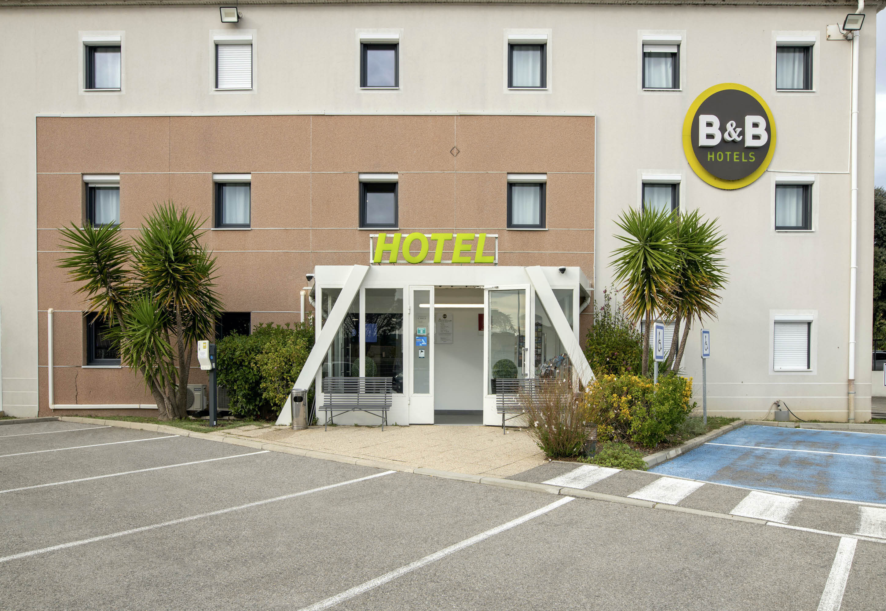 Images B&B HOTEL Bollène
