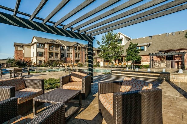 Images Platinum Castle Hills