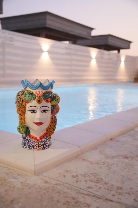 Images White Wall Luxury Rooms - Scala dei Turchi