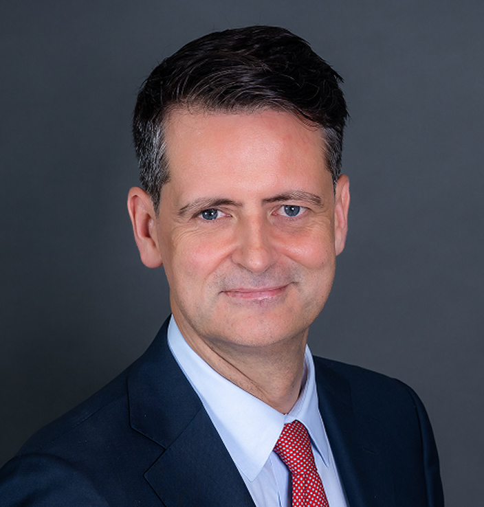 Headshot of Ronan Clohissey, CIM, Senior Portfolio Manager