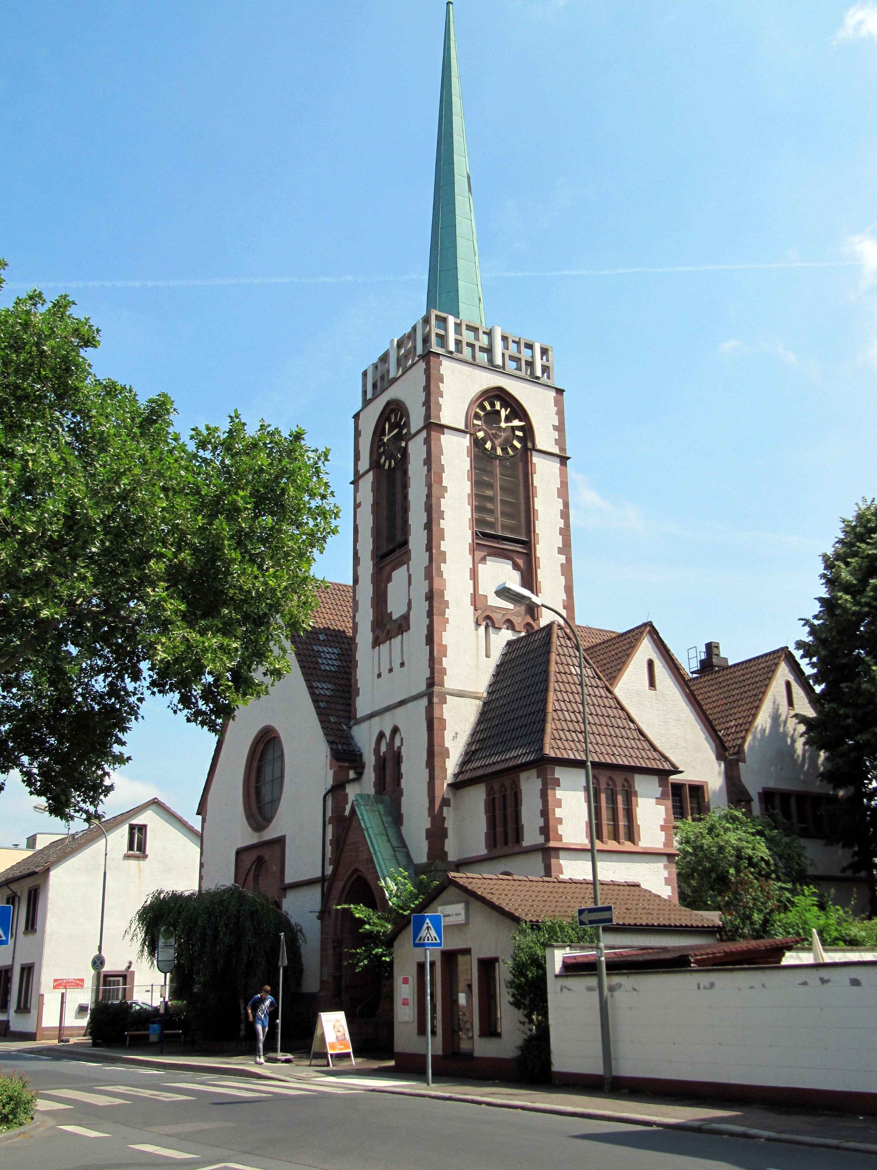 Bild 1 Evangelische Gustav-Adolf-Kirche Offenbach - Evangelische Gustav-Adolf-Gemeinde Offenbach/Main in Offenbach/Main
