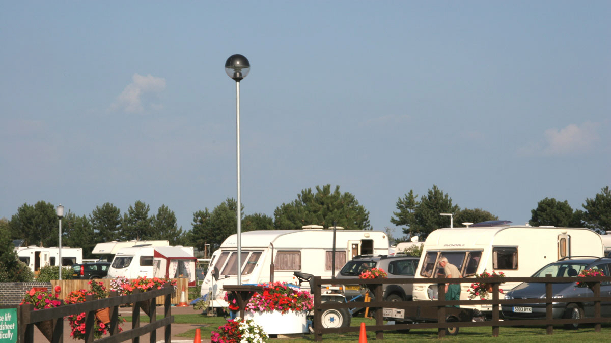Great Yarmouth Racecourse Caravan and Motorhome Club Campsite Great Yarmouth 01493 855223