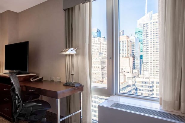 Images Hilton Garden Inn New York/West 35th Street