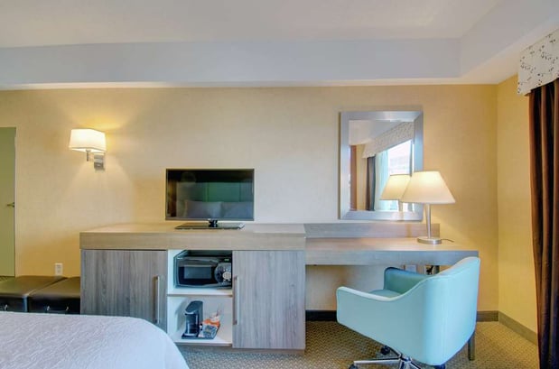 Images Hampton Inn & Suites Boston Crosstown Center