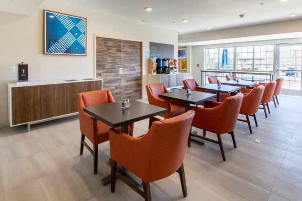 Images Holiday Inn Express & Suites Englewood - Denver South by IHG