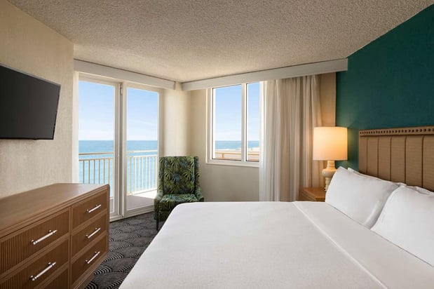 Images Embassy Suites by Hilton Deerfield Beach Resort & Spa