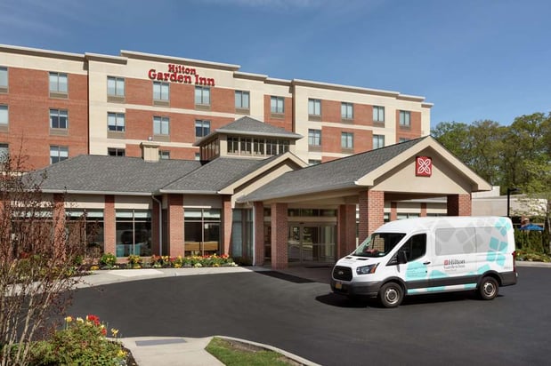 Images Hilton Garden Inn Stony Brook