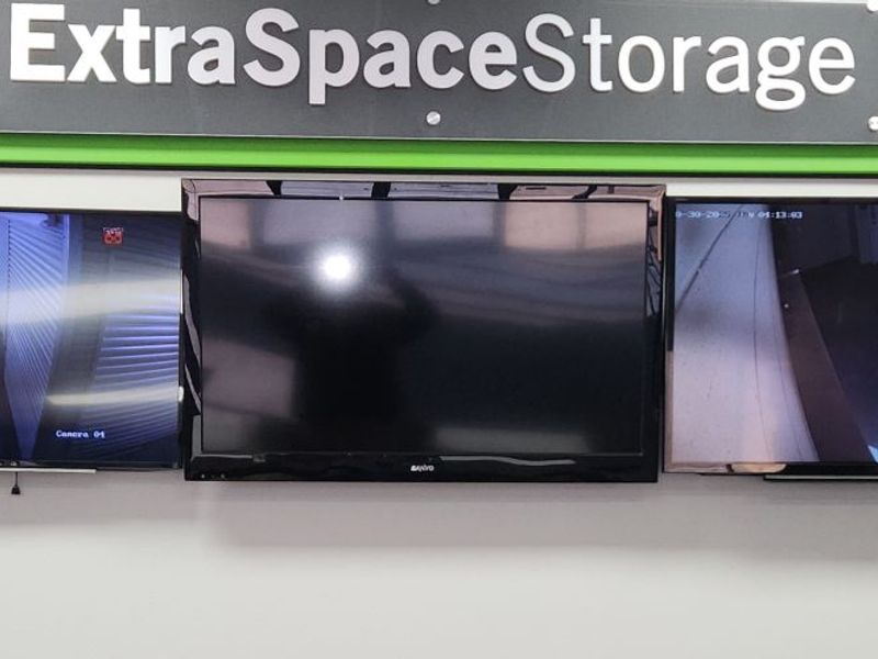 Images Extra Space Storage