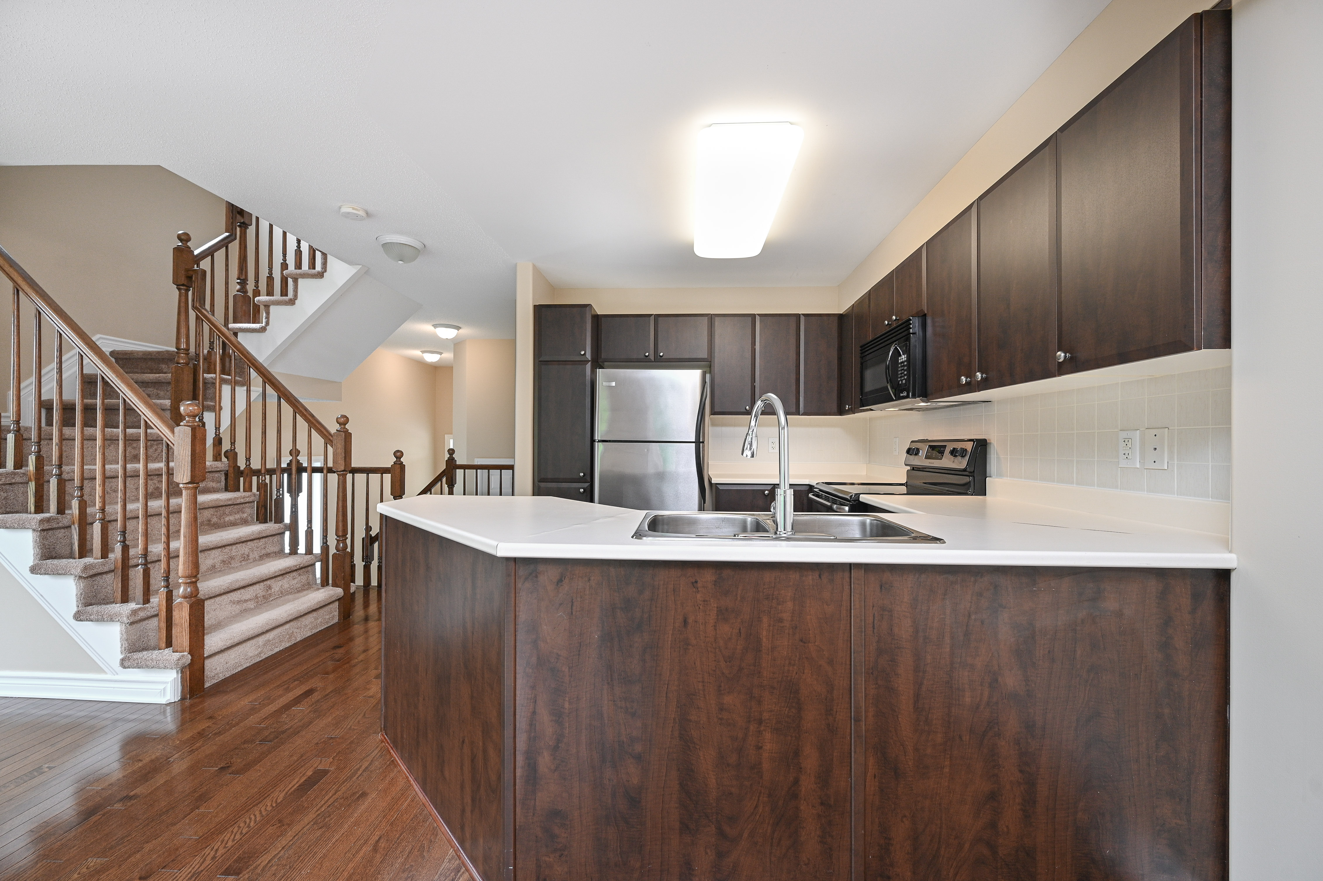 Images Leif Olson - Ottawa Real Estate Agent - Hamre Team RE/MAX Affiliates