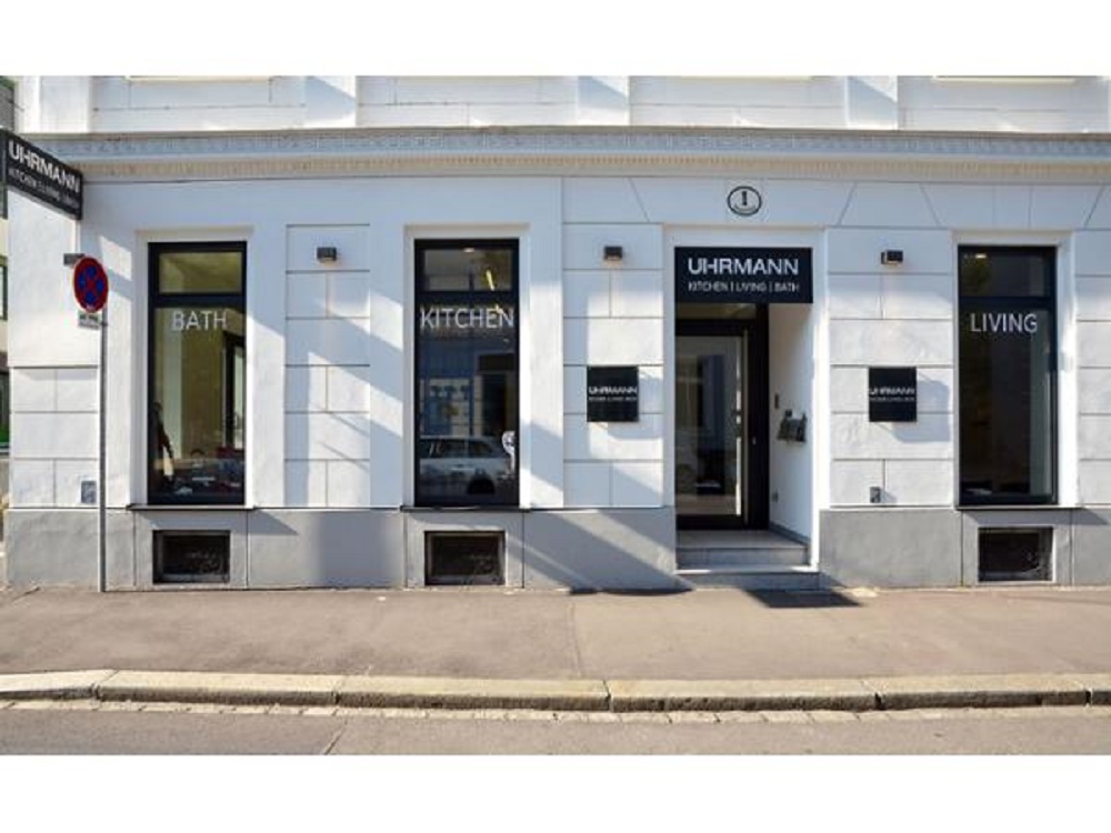 Uhrmann GmbH, Volksfeststraße 1 in Linz