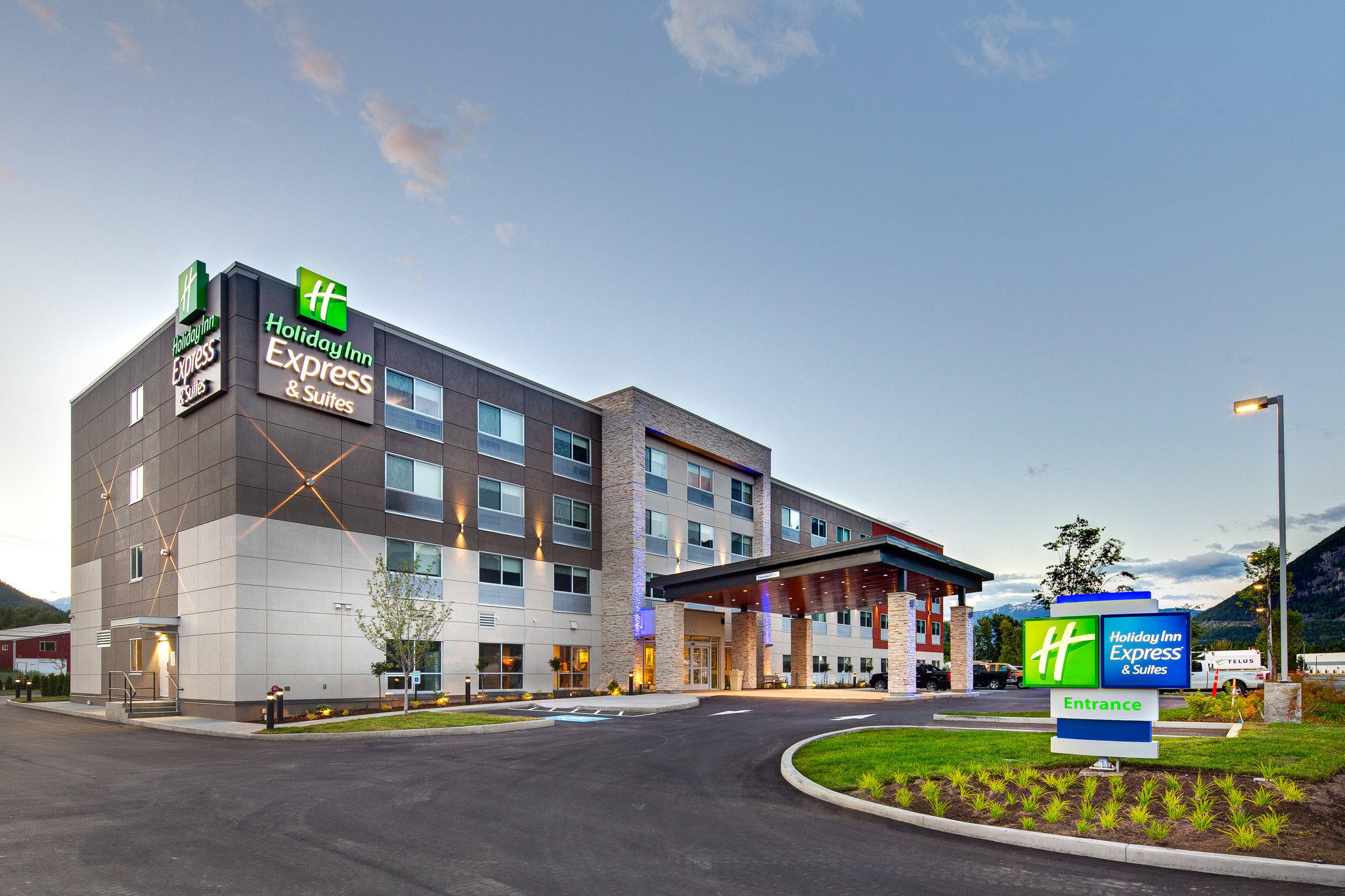 Images Holiday Inn Express & Suites Terrace, an IHG Hotel
