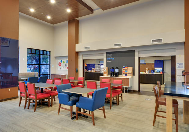 Images Holiday Inn Express & Suites Austin - Round Rock by IHG