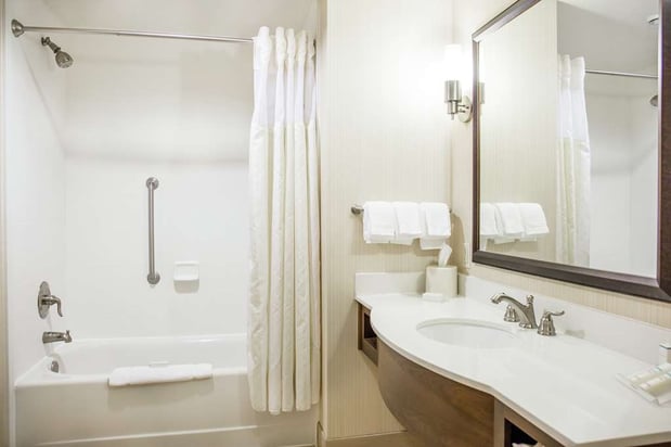 Images Hilton Garden Inn Milwaukee Downtown