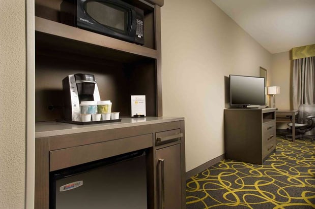 Images Hilton Garden Inn College Station