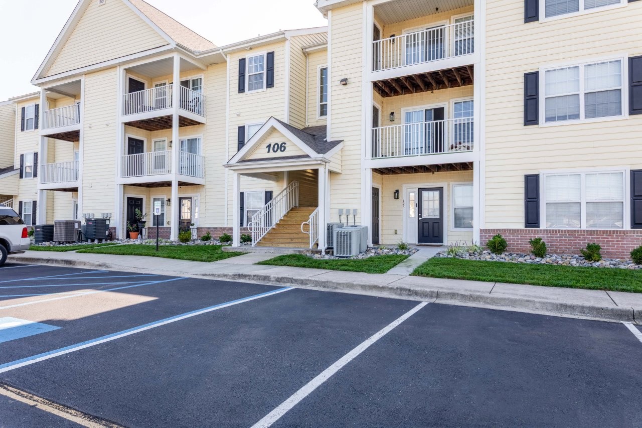 Cannon & Westover Apartment Homes Image