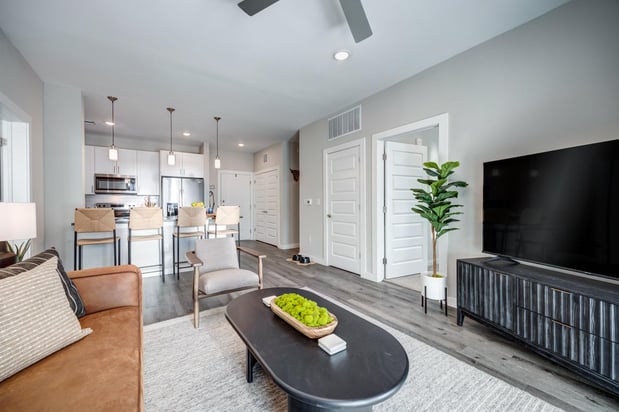 Images Water's Edge Apartments and Townhomes