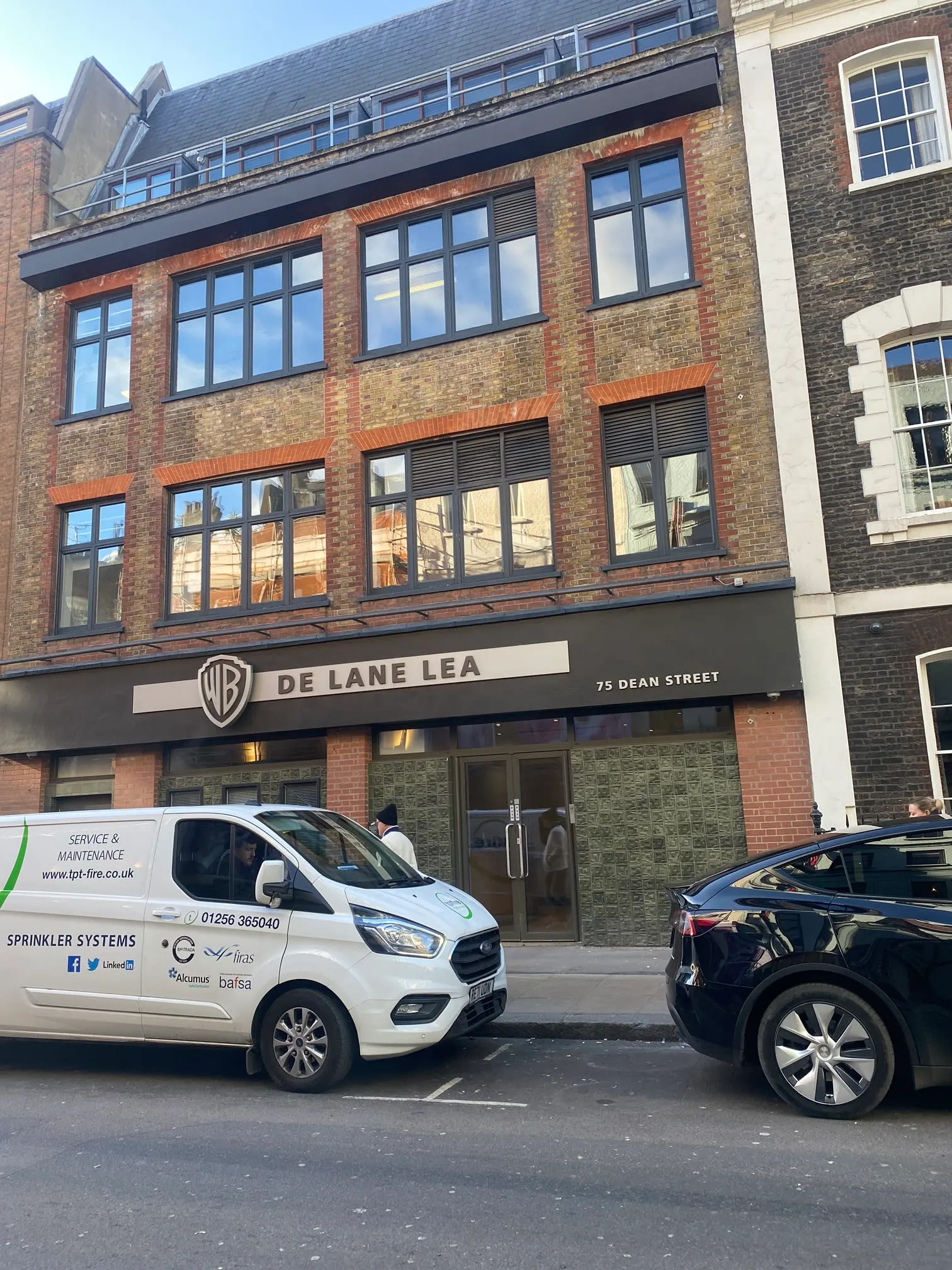 Images Vic's Decorators Ltd