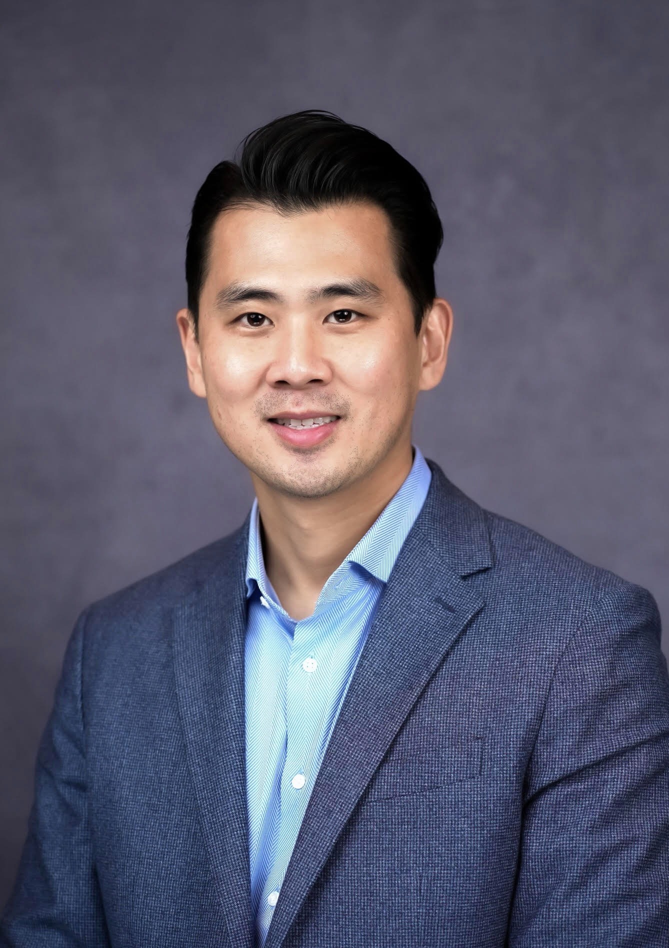 Dr. Daniel Lim 