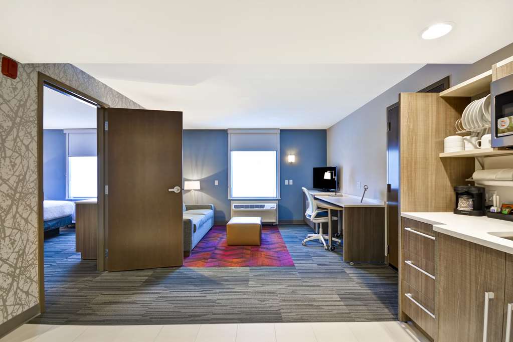 Guest room