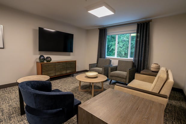 Images Asher Point Independent Living of Hoover