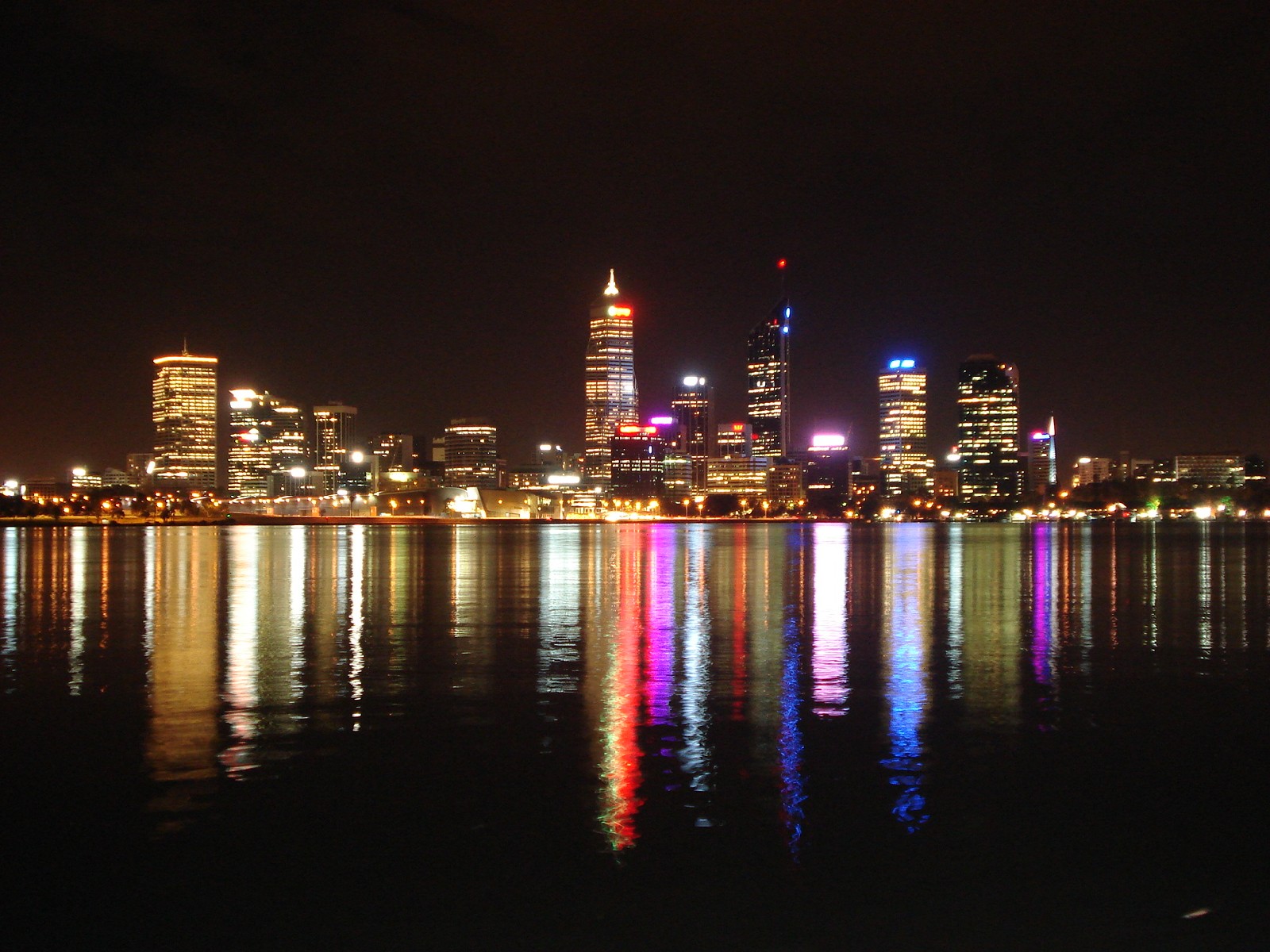 美しい街並みと壮大な自然を満喫！パース4泊6日プラン