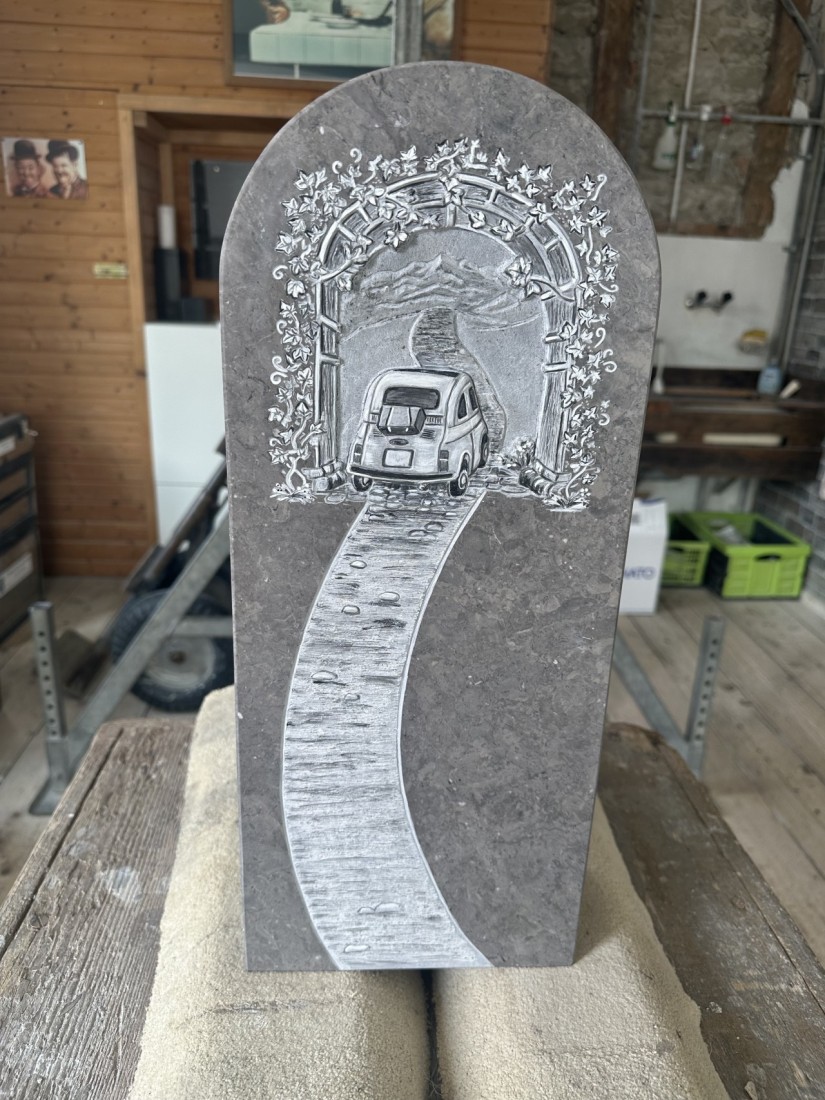 Bilder Christoph Bucher Bildhauerei / Stone and Design
