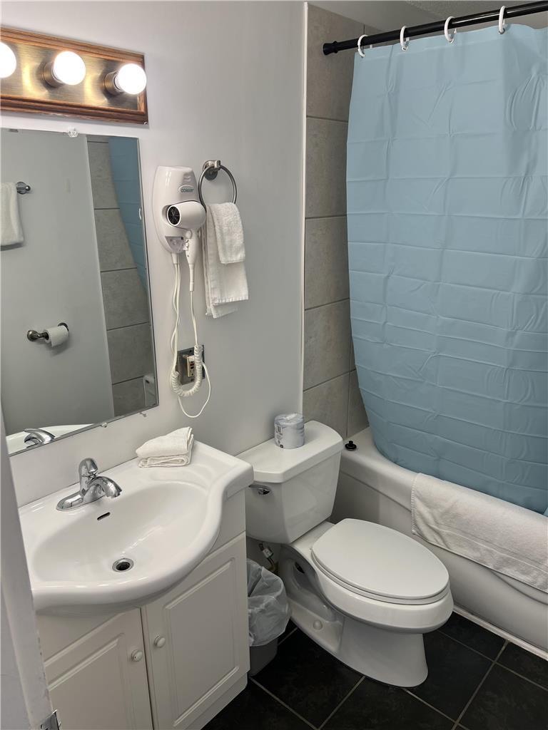 Images Harbourview Inn, SureStay Collection by Best Western