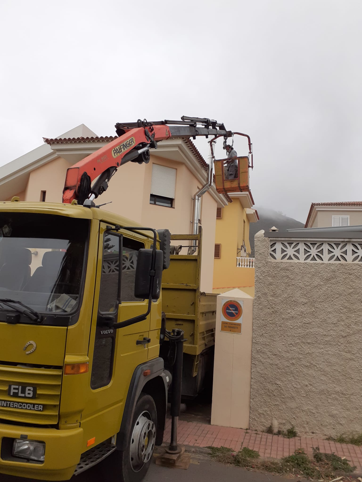 Images Transportes y Grúas Sisi