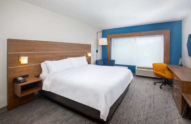 Images Holiday Inn Express & Suites Carrollton West by IHG