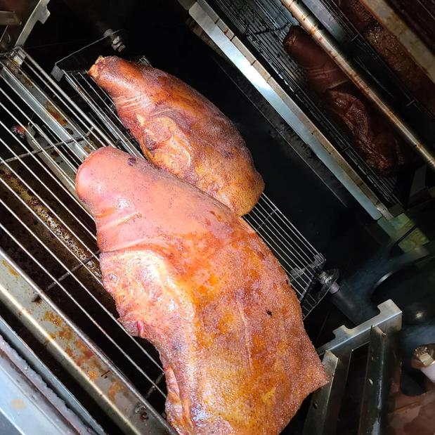 Images Wally's Southern Style BBQ